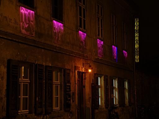 Fassadenkunst LED-Farbspiel Acrylglas Dresden